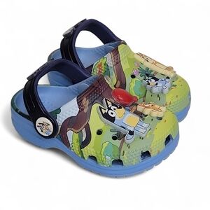 Crocs Bluey Toddler Classic Clogs C5 NEW